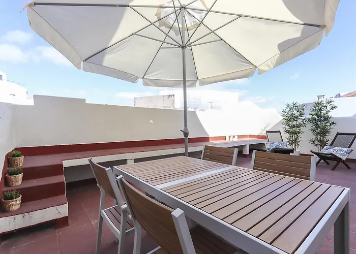 Marques Panoramic By Homing